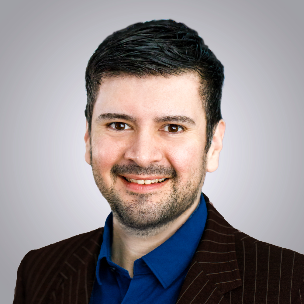 profile picture of a smiling Jonathan 
              Guillen